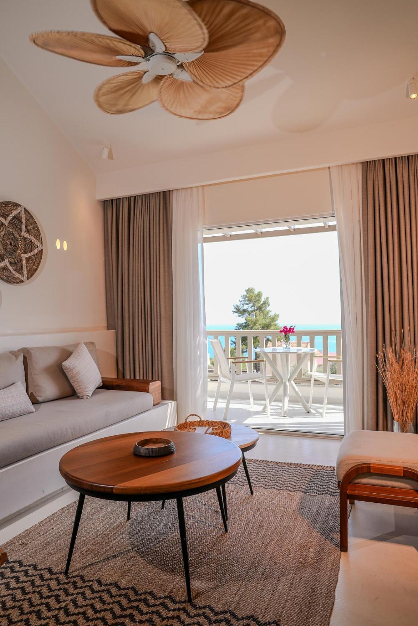 Pilos Suites Turunç Ngoại thất bức ảnh