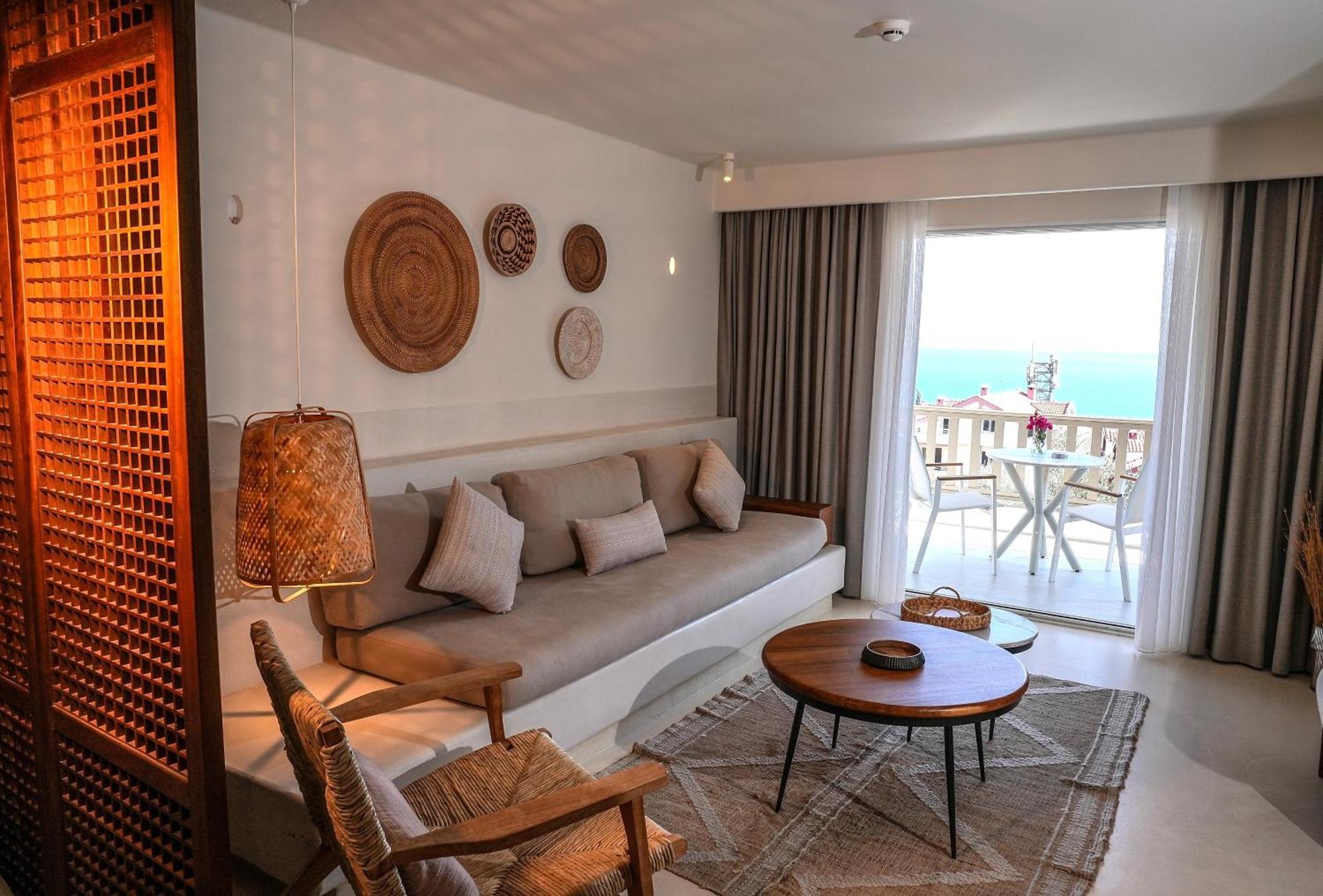 Pilos Suites Turunç Ngoại thất bức ảnh